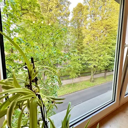 Cozy 2-room-apartment On Zoo Park In District 2 * Dusseldorf