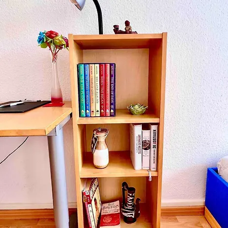 Apartment Cozy 2-room-apartment On Zoo Park In District 2